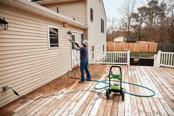 Best Deck Cleaning Services  in West Little River, FL