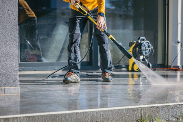 Best Deck Pressure Washing  in West Little River, FL