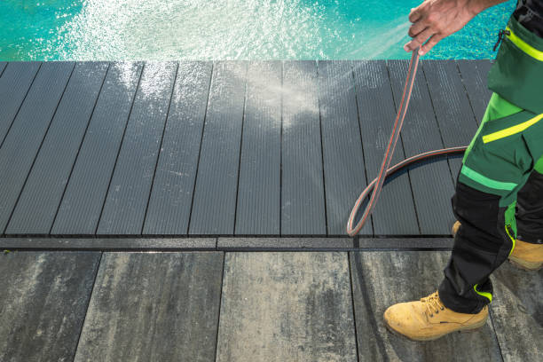 Best Garage Pressure Washing  in West Little River, FL